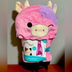 Squishmallows Pink and Purple Patty Hooded Blanket